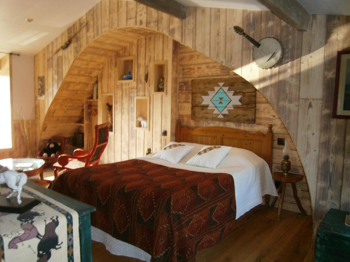 Guiscriff Chambre D'Hote Atypique "West Little Ranch" Chambre Amerindienne Bed & Breakfast エクステリア 写真