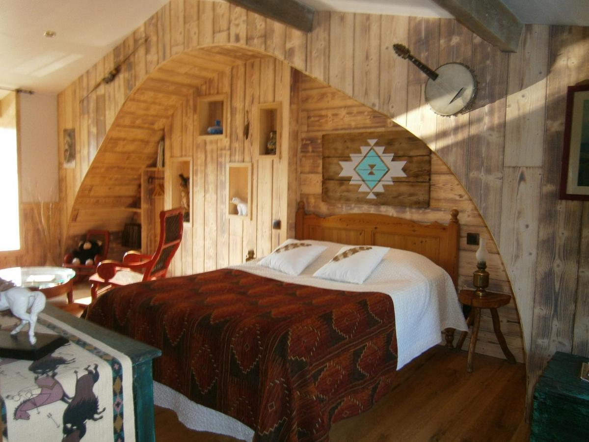 Chambre D'Hote Atypique "West Little Ranch" Chambre Amerindienne Guiscriff エクステリア 写真