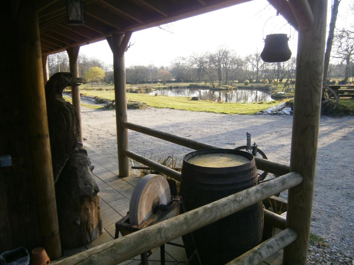 Guiscriff Chambre D'Hote Atypique "West Little Ranch" Chambre Amerindienne Bed & Breakfast エクステリア 写真