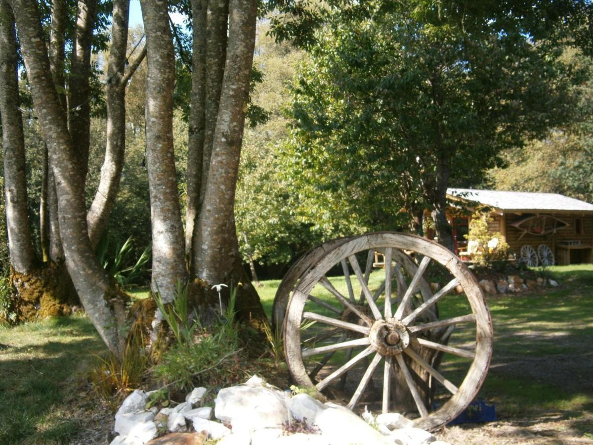 Guiscriff Chambre D'Hote Atypique "West Little Ranch" Chambre Amerindienne Bed & Breakfast エクステリア 写真